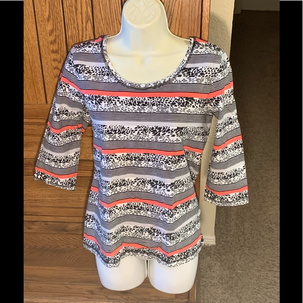 Christopher & Banks pattered 3/4 blouse
